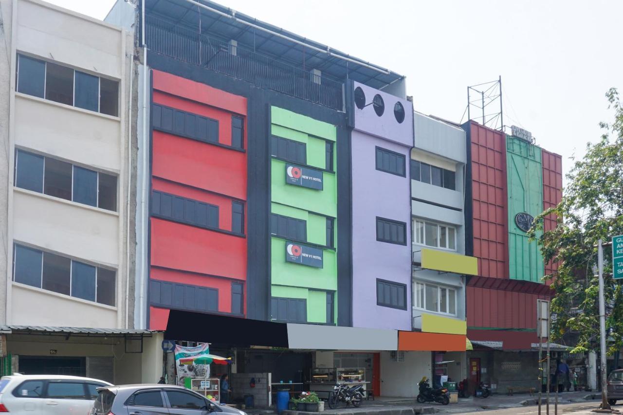 جاكرتا Collection O 91131 New V1 Hotel المظهر الخارجي الصورة