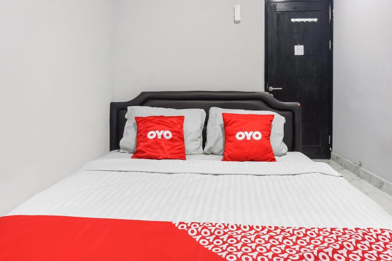 جاكرتا Collection O 91131 New V1 Hotel المظهر الخارجي الصورة